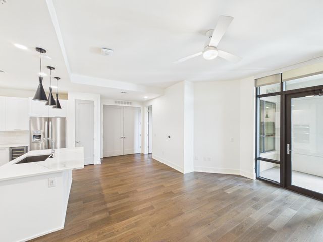 929 Westcott Street 538, Houston, TX 77007