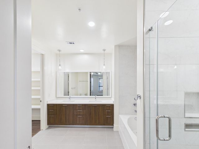 929 Westcott Street 538, Houston, TX 77007