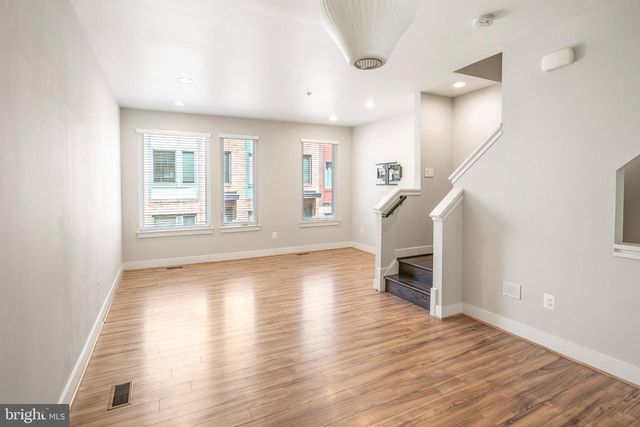 5632 46TH PL, Hyattsville, MD 20781