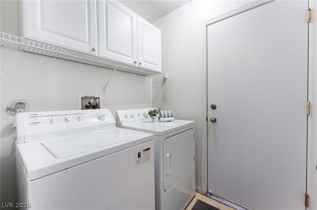 419 Golden State Street, Henderson, NV 89012