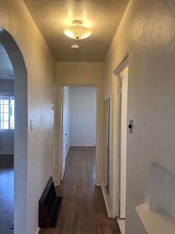 4520 3rd Street NW, Albuquerque, NM 87107