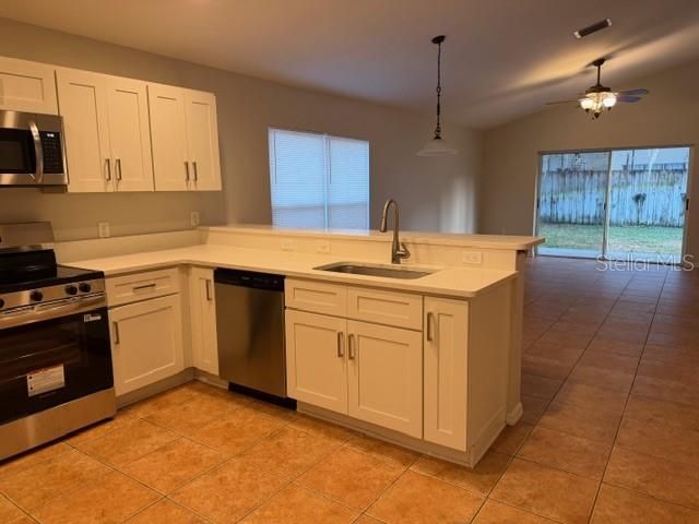 19143 DOVE CREEK DRIVE, Tampa, FL 33647