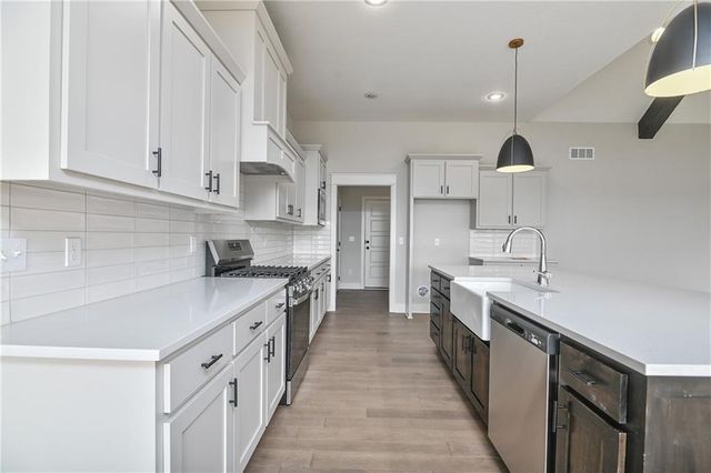 5906 McCormick Drive, Shawnee, KS 66226