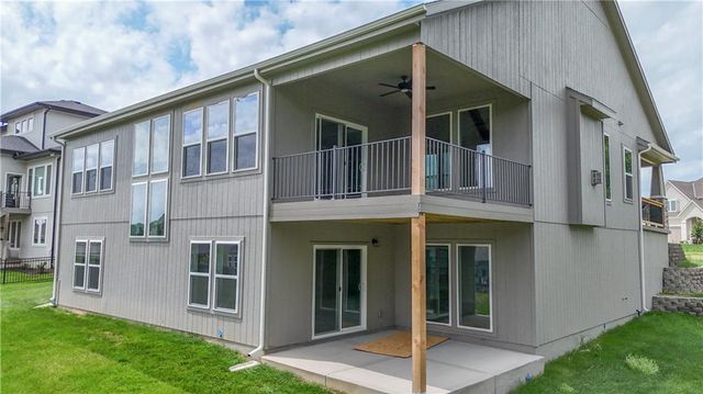 5906 McCormick Drive, Shawnee, KS 66226