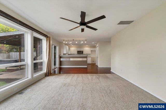 7792 St. Charles St NE, Keizer, OR 97303