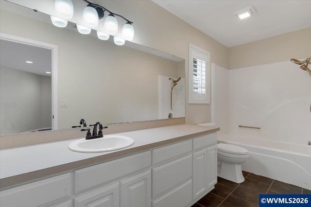 7792 St. Charles St NE, Keizer, OR 97303