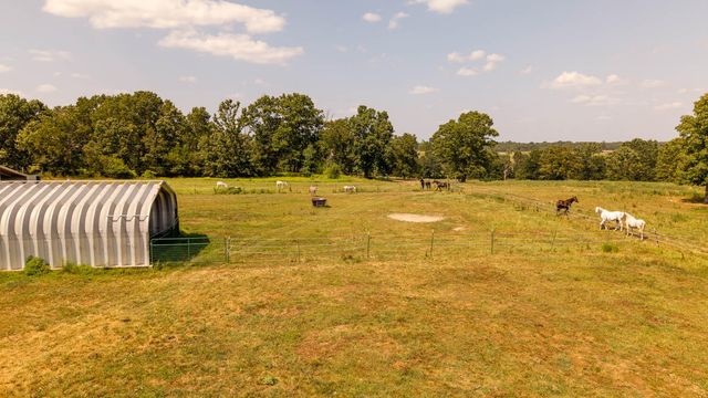 4092 County Road 1690, Willow Springs, MO 65793