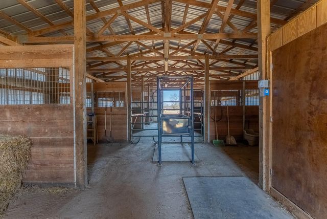 4092 County Road 1690, Willow Springs, MO 65793