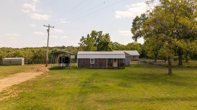 4092 County Road 1690, Willow Springs, MO 65793
