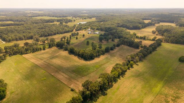 4092 County Road 1690, Willow Springs, MO 65793