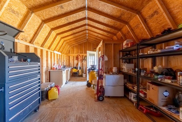 4092 County Road 1690, Willow Springs, MO 65793