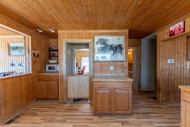 4092 County Road 1690, Willow Springs, MO 65793