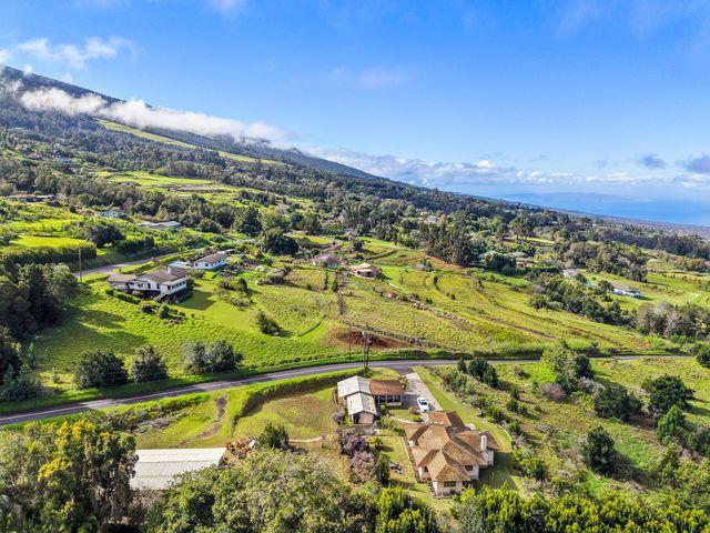 1375 Copp Rd, Kula, HI 96790