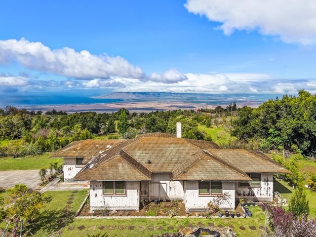 1375 Copp Rd, Kula, HI 96790