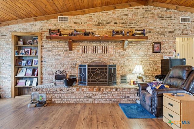 769 County Road 4804, Copperas Cove, TX 76522