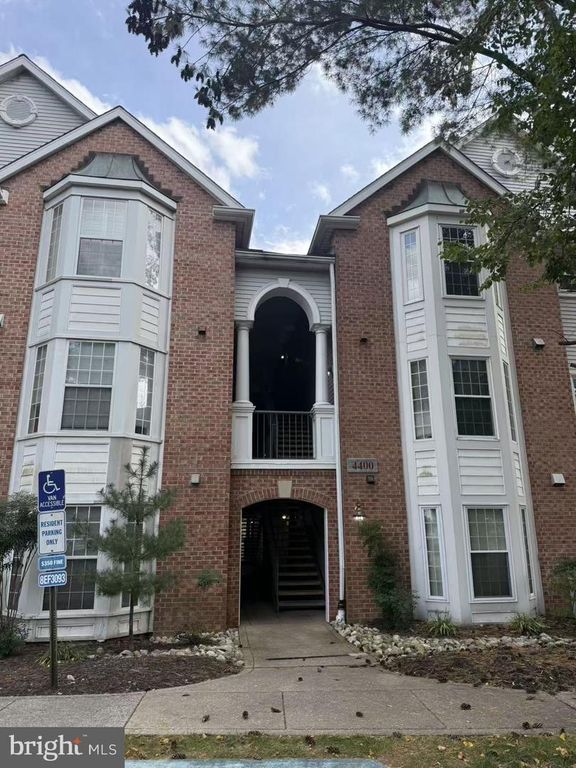 4400 SILVERBROOK LN #F-003, Owings Mills, MD 21117