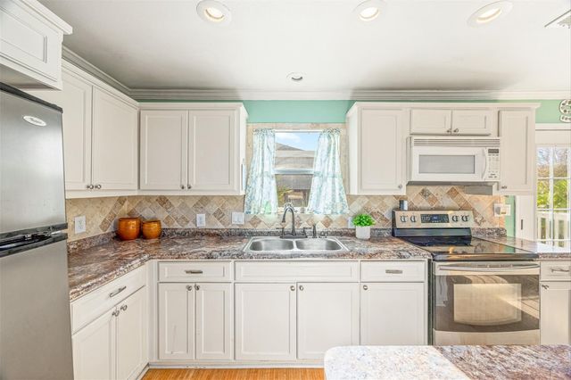 159 Garth Street, Freeport, TX 77541