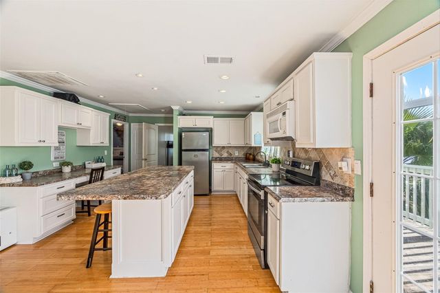 159 Garth Street, Freeport, TX 77541