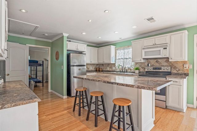 159 Garth Street, Freeport, TX 77541