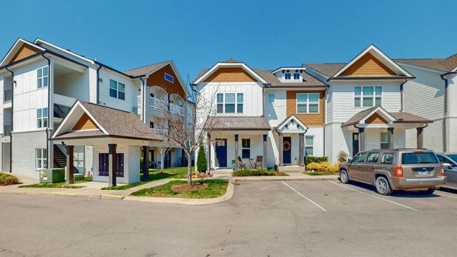 930 Governors Ct, Antioch, TN 37013