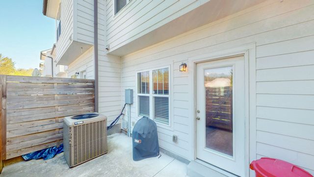 930 Governors Ct, Antioch, TN 37013