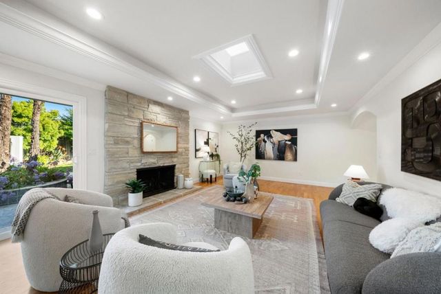 20318 Miljevich Drive, Saratoga, CA 95070