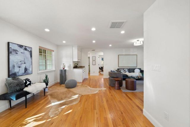 20318 Miljevich Drive, Saratoga, CA 95070