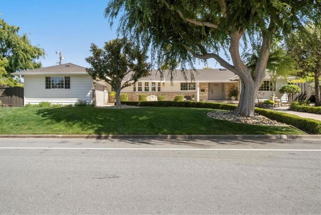 20318 Miljevich Drive, Saratoga, CA 95070