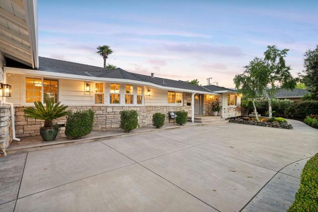 20318 Miljevich Drive, Saratoga, CA 95070