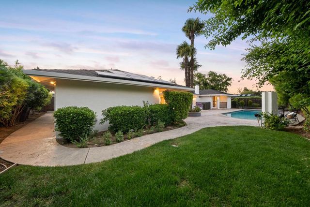 20318 Miljevich Drive, Saratoga, CA 95070