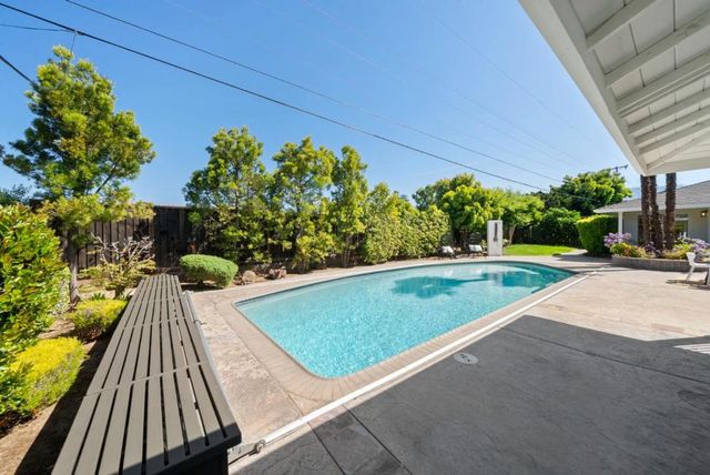 20318 Miljevich Drive, Saratoga, CA 95070