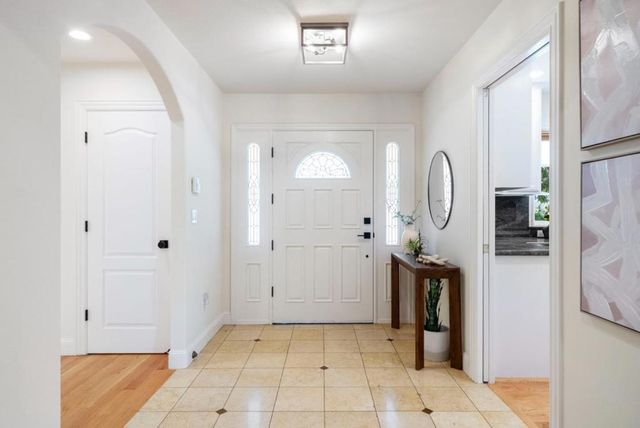 20318 Miljevich Drive, Saratoga, CA 95070