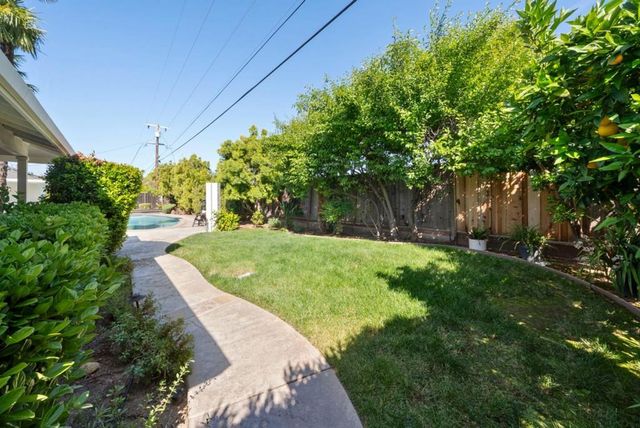 20318 Miljevich Drive, Saratoga, CA 95070