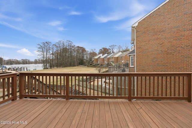 7 Old Fish Hatchery Road, Edenton, NC 27932