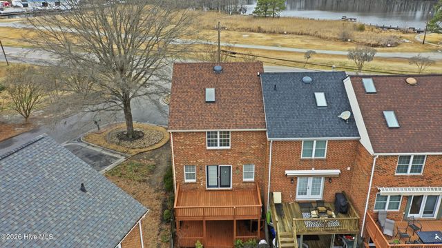 7 Old Fish Hatchery Road, Edenton, NC 27932