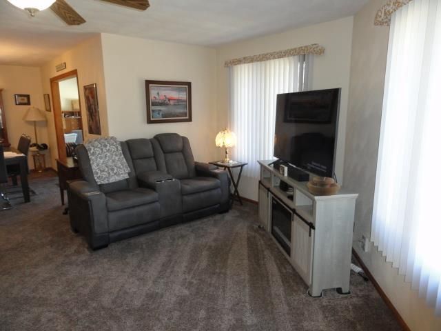 4025 Mackinac Dr, Janesville, WI 53546