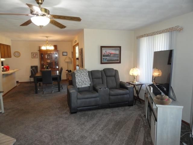 4025 Mackinac Dr, Janesville, WI 53546