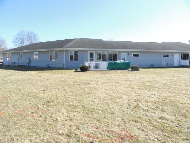 4025 Mackinac Dr, Janesville, WI 53546