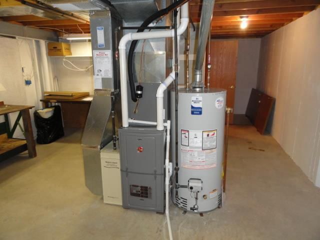 4025 Mackinac Dr, Janesville, WI 53546