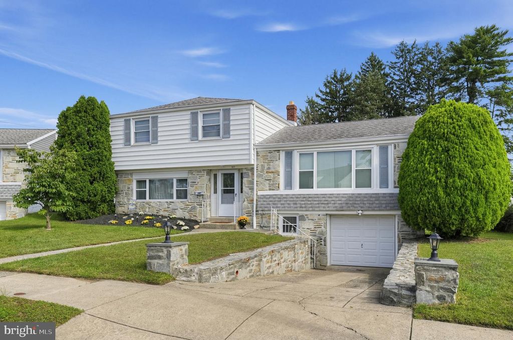 817 RENNARD CIR, PHILADELPHIA, PA 19116 — photo 2