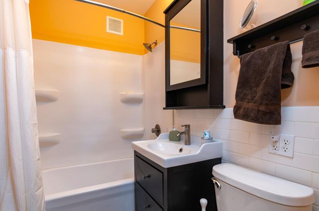 4323 4th Avenue S, Minneapolis, MN 55409