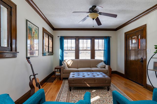 4323 4th Avenue S, Minneapolis, MN 55409