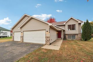 38456 Coventry Drive, North Branch, MN 55056