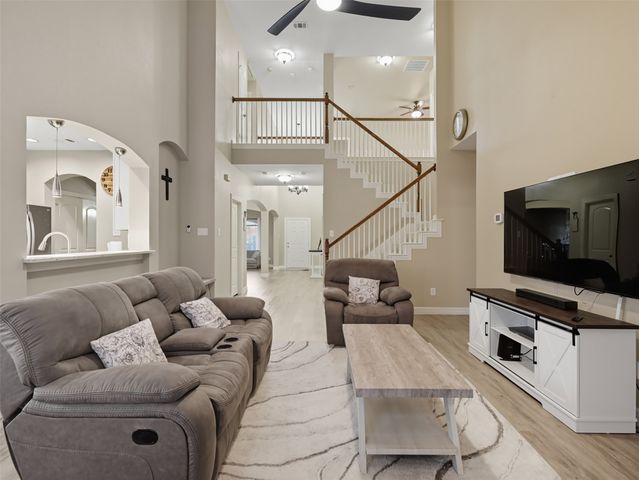 1917 Belmont Park Drive, Denton, TX 76210