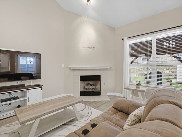 1917 Belmont Park Drive, Denton, TX 76210