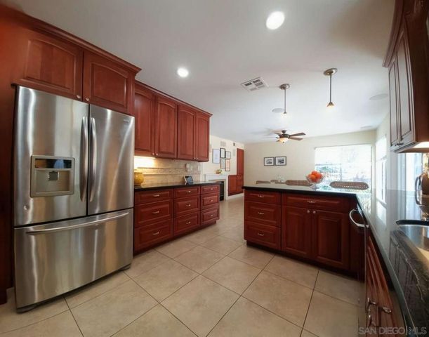 663 Hillhaven Dr, San Marcos, CA 92078