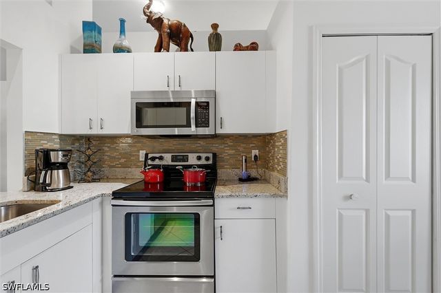 8681 Mustang DR, Naples, FL 34113