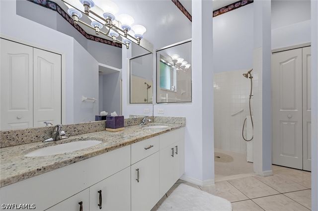 8681 Mustang DR, Naples, FL 34113