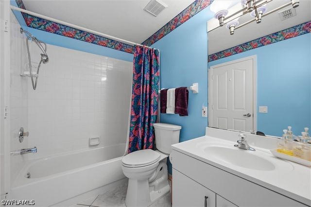 8681 Mustang DR, Naples, FL 34113