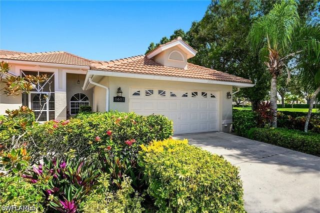 8681 Mustang DR, Naples, FL 34113